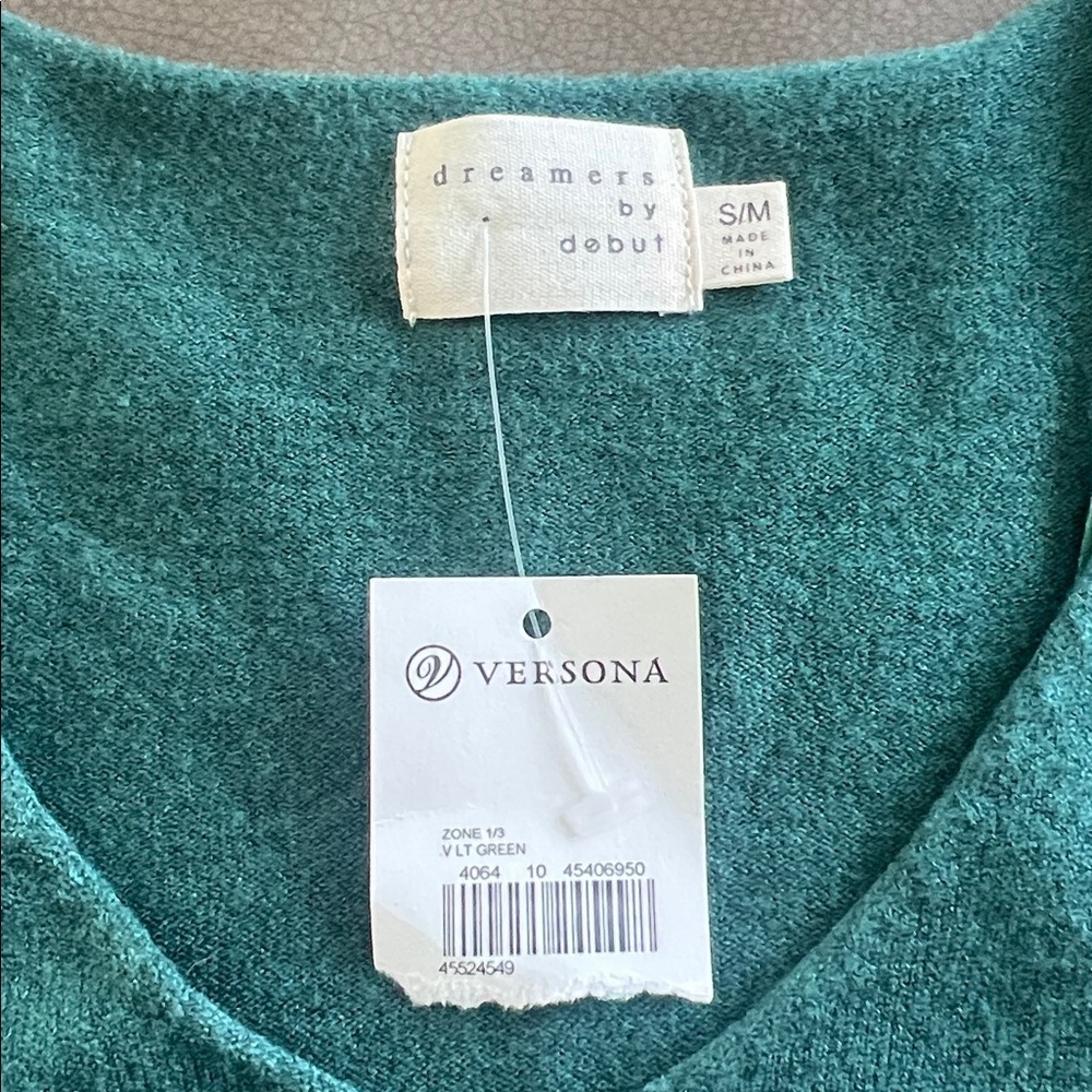 Dreamers by Debut (Versona) green sweater sz s/m new - Picture 4 of 5